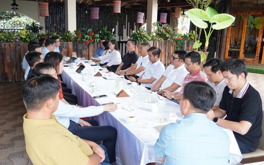 “Café sáng" hiến kế phát triển du lịch văn minh ở Sa Pa - Ảnh 1.