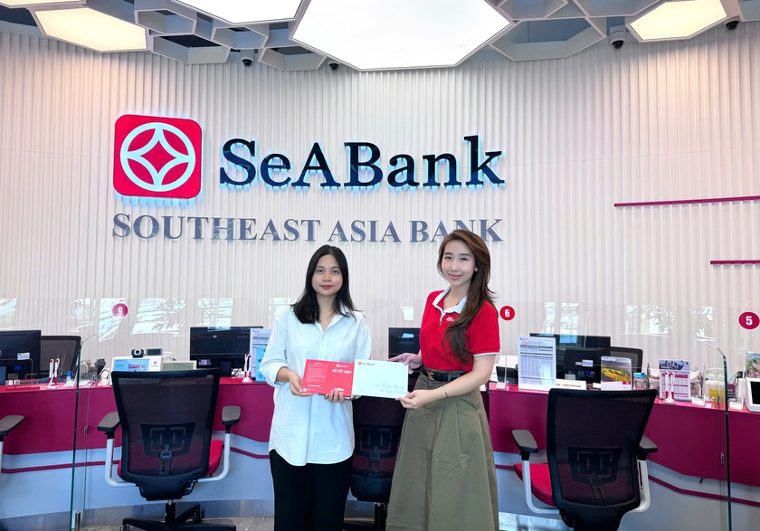 Quỹ Ươm mầm ước mơ SeABank nhận đỡ đầu thêm 10 học sinh nghèo hiếu học: Nối dài hành trình 10 năm gieo mơ ước- Ảnh 2. Quỹ Ươm mầm ước mơ SeABank nhận đỡ đầu thêm 10 học sinh nghèo hiếu học: Nối dài hành trình 10 năm gieo mơ ước- Ảnh 2.