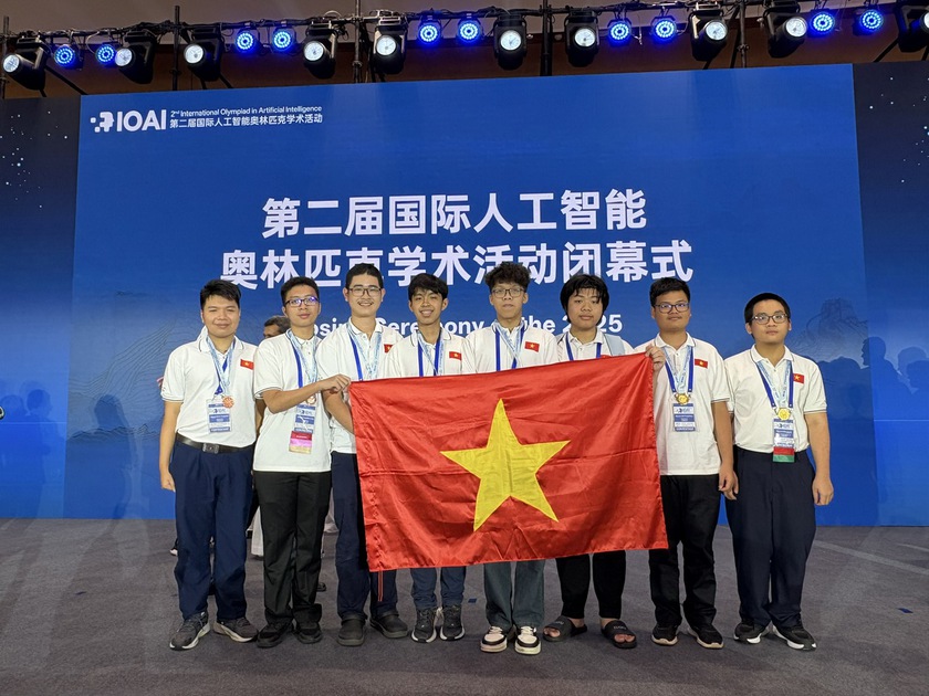 Đội tuyển Việt Nam lọt top 4 tại Olympic Trí tuệ nhân tạo quốc tế 2025 - Ảnh 1.