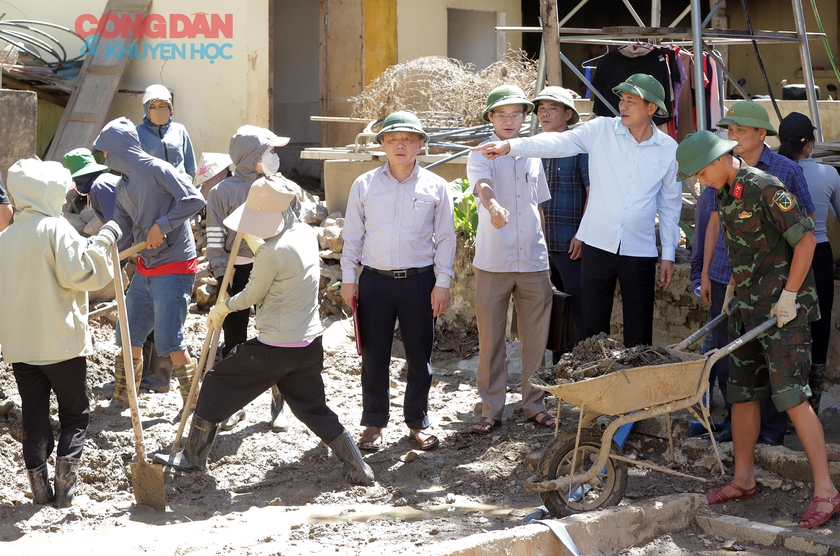 Câu chuyện núi bùn vượt đầu người giữa trường học Bắc Lý 2 cô lập - Ảnh 5.