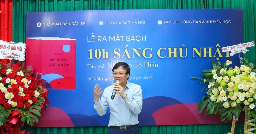 "10h sáng Chủ Nhật" - cuốn sách ghi lại từng lát cắt đầy cảm xúc về thời cuộc - Ảnh 7.
