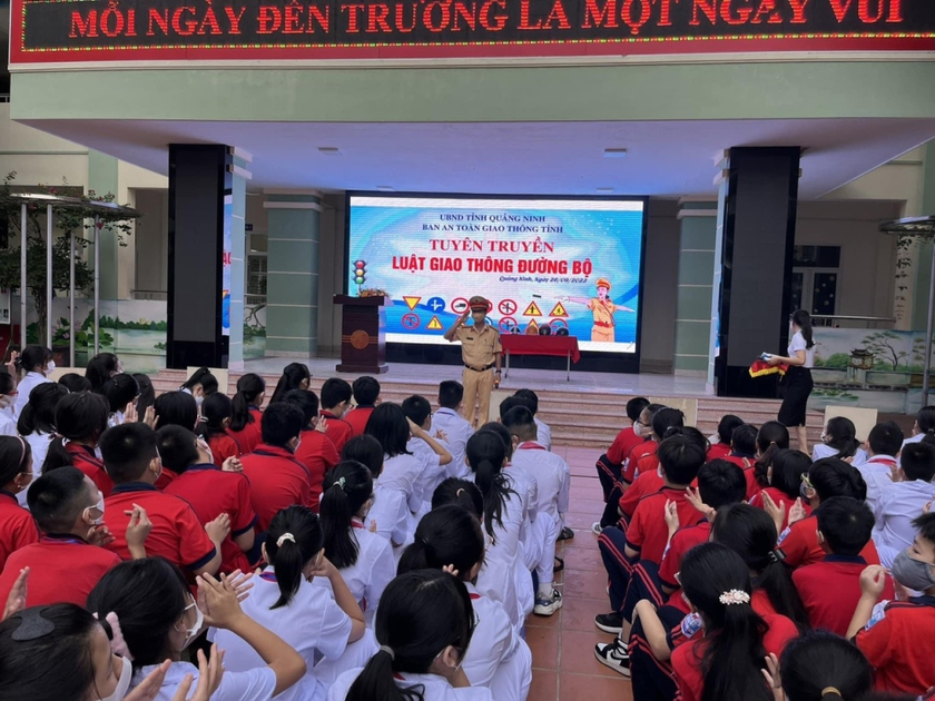 Quảng Ninh: Nâng cao công tác giáo dục an toàn giao thông trong nhà trường - Ảnh 1.