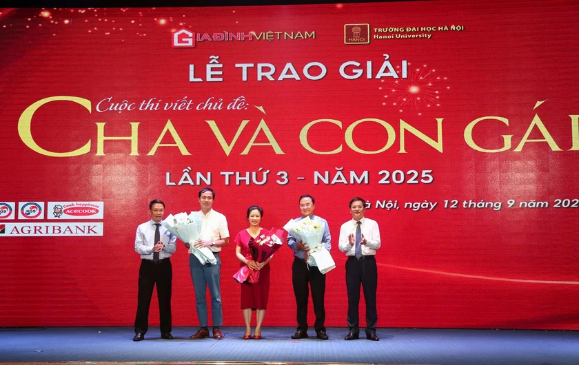 Tôn vinh 17 tác giả đoạt giải cuộc thi viết đầy rung cảm về "Cha và con gái"- Ảnh 12.