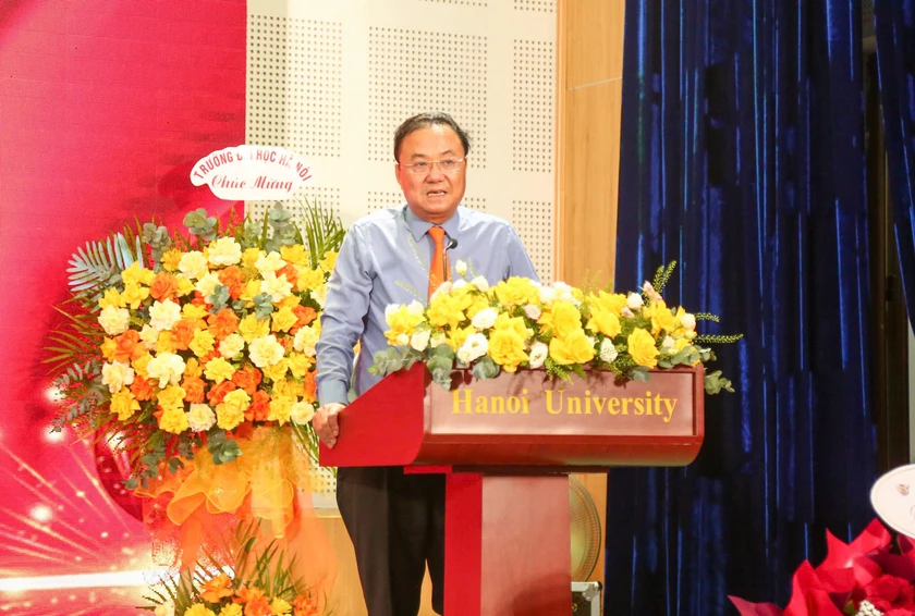 Tôn vinh 17 tác giả đoạt giải cuộc thi viết đầy rung cảm về "Cha và con gái"- Ảnh 9.