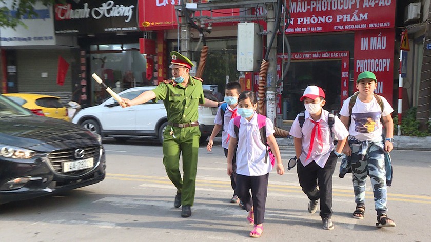 Quảng Ninh: Nâng cao công tác giáo dục an toàn giao thông trong nhà trường - Ảnh 2.