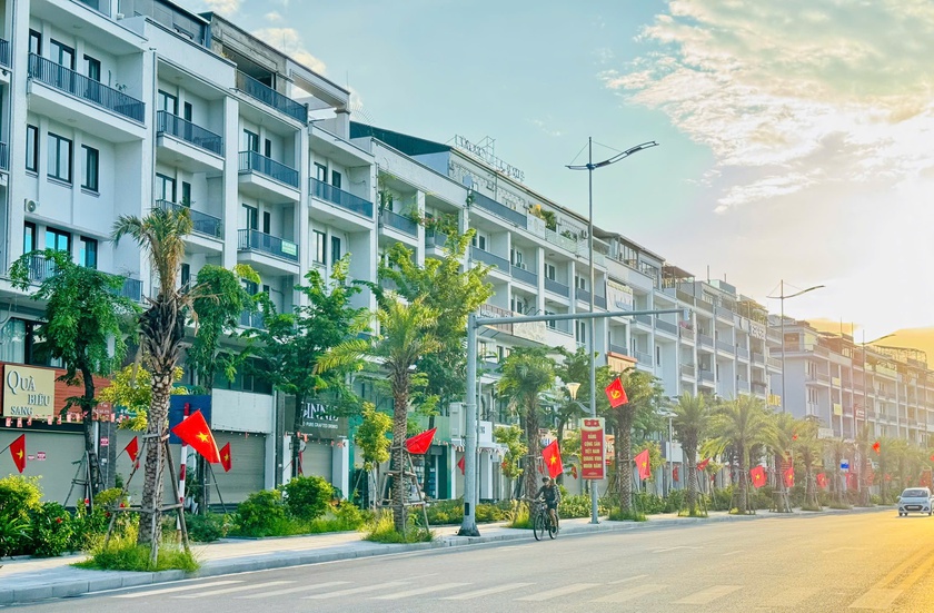 Quảng Ninh: Rực rỡ cờ hoa hướng về Đại hội Đại biểu Đảng bộ tỉnh - Ảnh 2.