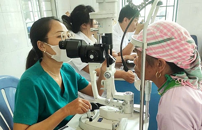Khám sức khỏe định kỳ miễn phí cho hơn 2.000 người cao tuổi ở Bát Xát – Lào Cai - Ảnh 3.
