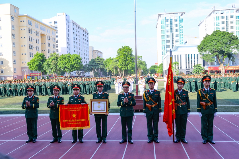 Học viện Hậu cần: Đẩy mạnh xây dựng “nhà trường thông minh”, “nhà trường số” - Ảnh 1.
