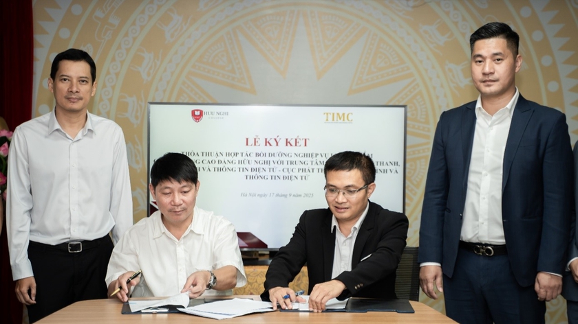 Bồi dưỡng “Nghiệp vụ Livestream” trong trường học - mở ra cơ hội học tập, trang bị kỹ năng mới   - Ảnh 1.