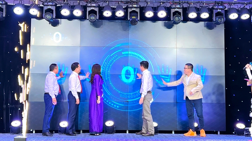Một phường ở Đà Nẵng triển khai hệ thống Trợ lý AI hỗ trợ thủ tục hành chính - Ảnh 1.