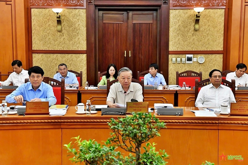 Tiêu chuẩn mới về chức danh cán bộ thuộc diện Ban Chấp hành Trung ương Đảng, Bộ Chính trị, Ban Bí thư quản lý - Ảnh 1.