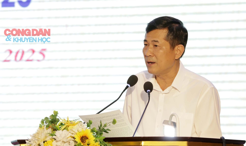 Khen thưởng 87 giáo viên, tập thể điển hình tiên tiến ở Nghệ An - Ảnh 3.