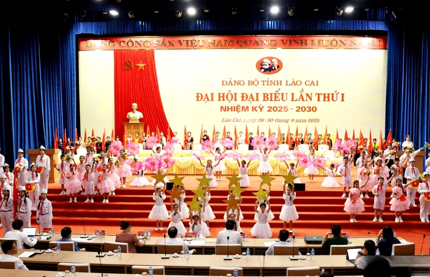 Ứng dụng mạnh mẽ chuyển đổi số và công nghệ AI trong Đại hội đại biểu Đảng bộ tỉnh Lào Cai lần thứ I - Ảnh 1.