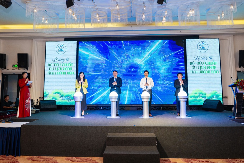 VinUni "Chiến thắng kép" tại ESG Business Awards 2025 - Ảnh 3.