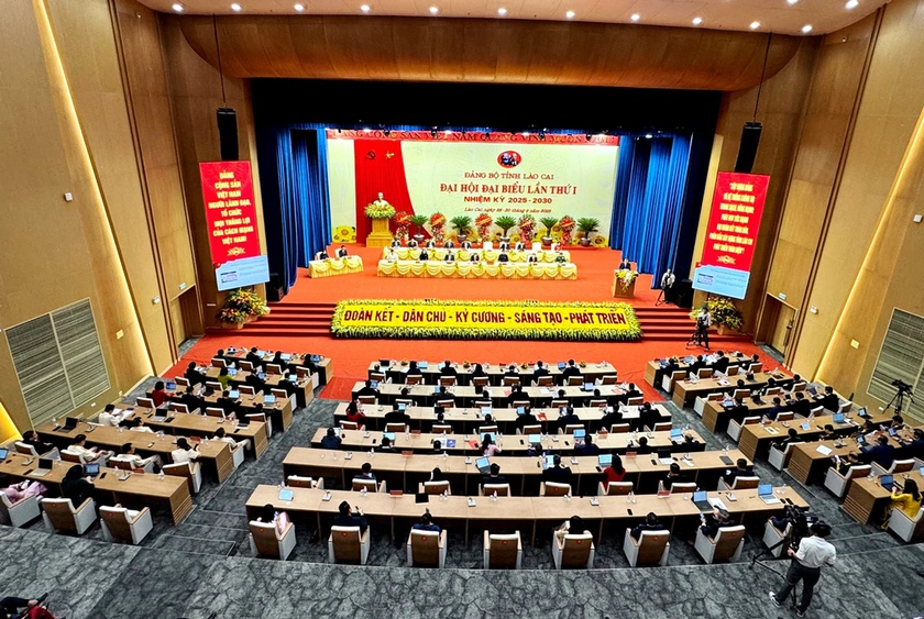 Đồng chí Trịnh Việt Hùng giữ chức Bí thư Tỉnh ủy Lào Cai, nhiệm kỳ 2025 - 2030 - Ảnh 6.