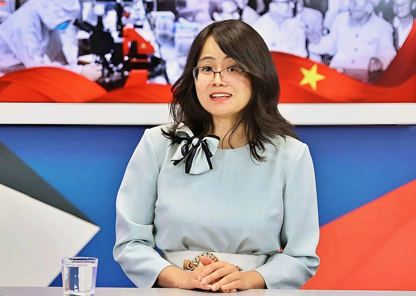 Cô Hiệu trưởng Nguyễn Thị Doan từng khuyên tôi ra thế giới xem người ta làm những gì - Ảnh 1.