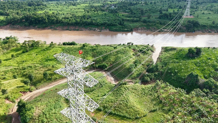 Thấy gì từ việc T&T Group của bầu Hiển thần tốc hoàn thành đường truyền tải điện từ Lào về Việt Nam?- Ảnh 2. Thấy gì từ việc T&T Group của bầu Hiển thần tốc hoàn thành đường truyền tải điện từ Lào về Việt Nam?- Ảnh 2.
