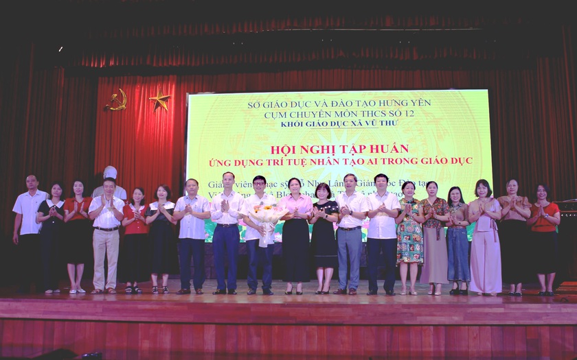 Hội Khuyến học tỉnh Hưng Yên hợp tác mở các lớp tập huấn chuyển đổi số và ứng dụng AI - Ảnh 4.