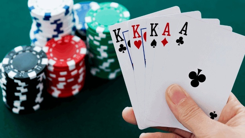 Bộ Công an làm rõ các trường hợp chơi Poker bất hợp pháp và hợp pháp tại Việt Nam - Ảnh 1.