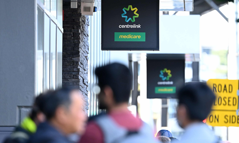 Ứng dụng AI v&agrave;o dịch vụ c&ocirc;ng: Người cao tuổi c&oacute; đang bị đẩy ra b&ecirc;n lề? - Ảnh 3.