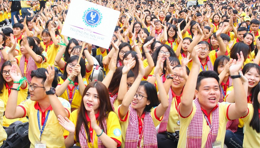 Trường Đại học Luật Th&agrave;nh phố Hồ Ch&iacute; Minh mở 4 ng&agrave;nh "hot" - Ảnh 1.