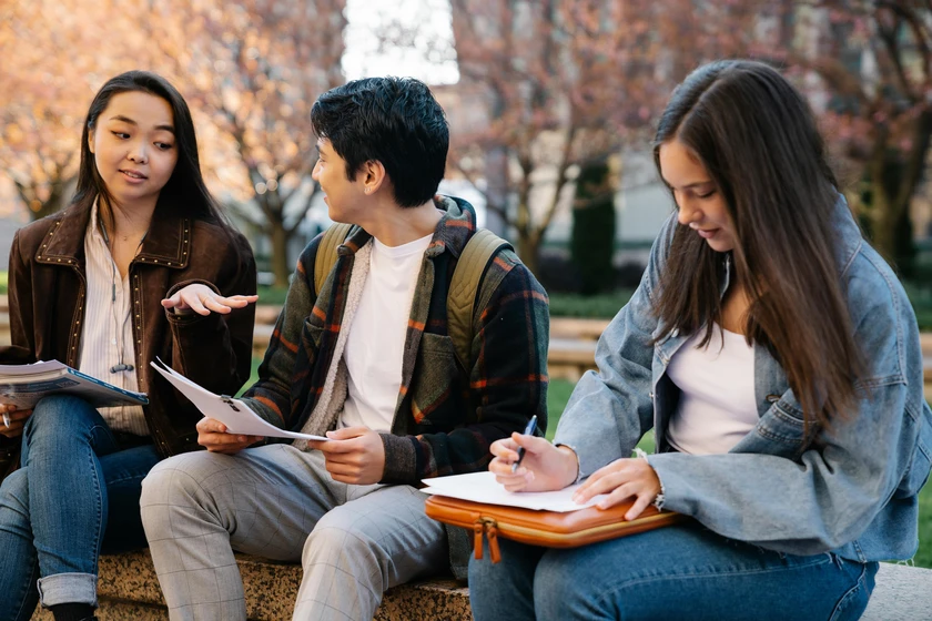 Trao quyền - vấn đề cốt lõi trong xã hội học tập chuyển đổi số - Ảnh 2.