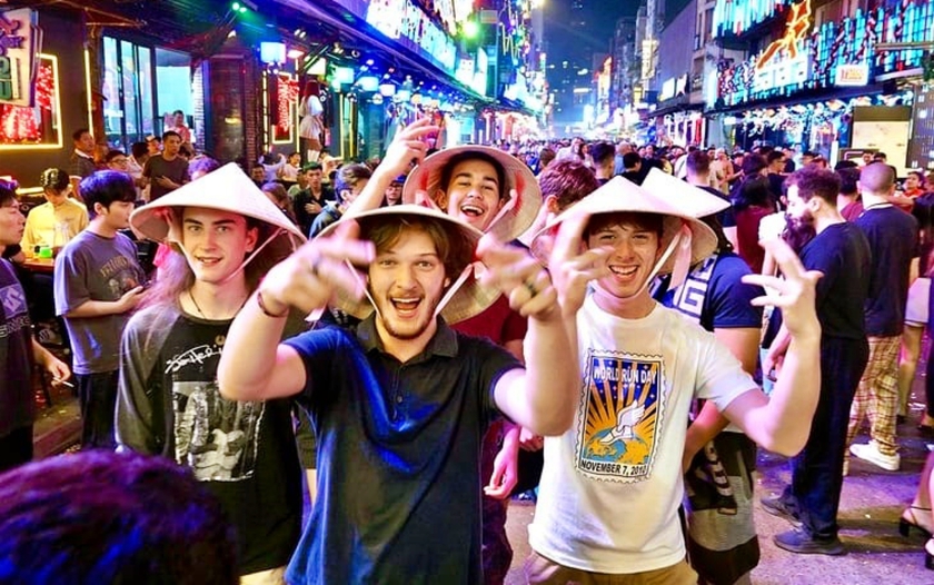 Lisa Blackpink lan toả vai tr&ograve; Đại sứ trong bộ phim quảng b&aacute; du lịch Th&aacute;i Lan 2026 - Ảnh 8.