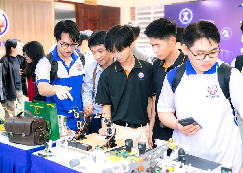 Đại học c&ocirc;ng bố d&agrave;nh 60 tỷ để cấp học bổng cho sinh vi&ecirc;n năm 2026 - Ảnh 1.