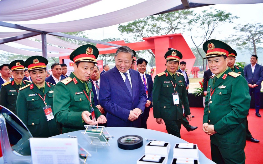 Khởi c&ocirc;ng nh&agrave; m&aacute;y chế tạo chip b&aacute;n dẫn đầu ti&ecirc;n tại Việt Nam - Ảnh 1.