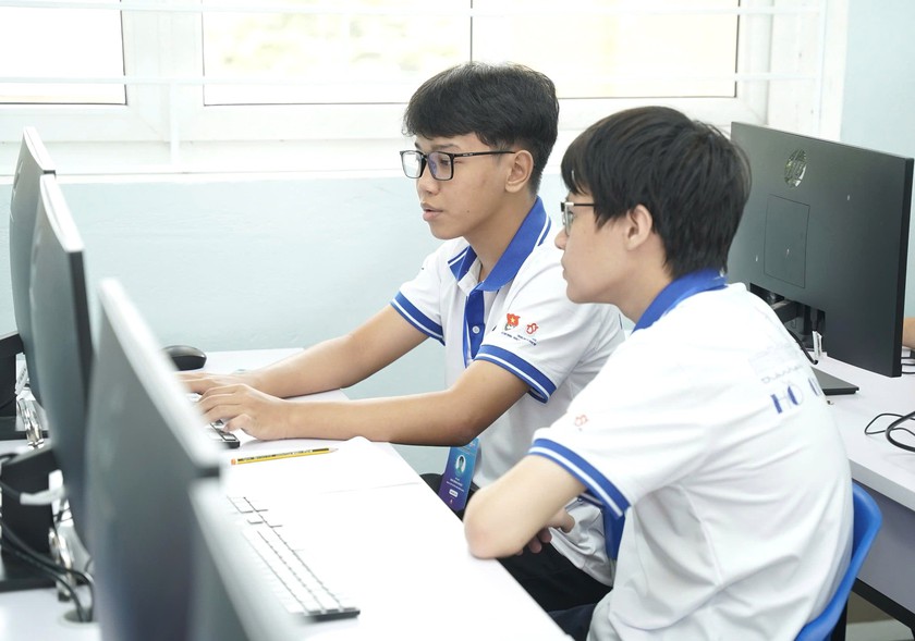 Tr&iacute; tuệ nh&acirc;n tạo AI th&iacute; điểm dạy tại khoảng 170 trường trung học phổ th&ocirc;ng Th&agrave;nh phố Hồ Ch&iacute; Minh - Ảnh 1.