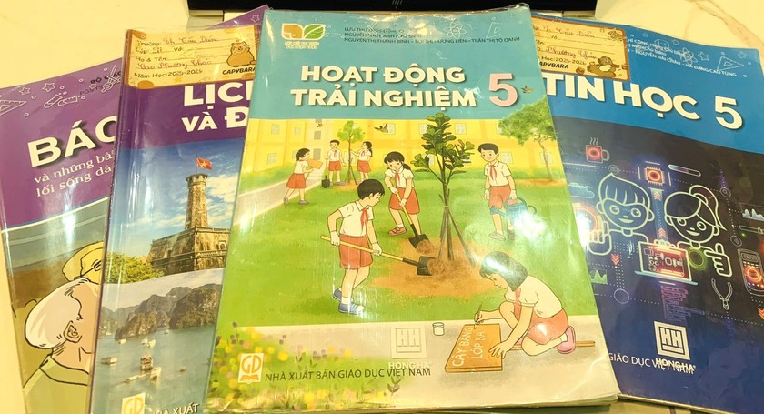 Bộ Gi&aacute;o dục v&agrave; Đ&agrave;o tạo phản hồi th&ocirc;ng tin xuy&ecirc;n tạc, b&oacute;p m&eacute;o về bộ s&aacute;ch "Kết nối tri thức với cuộc sống" - Ảnh 1.