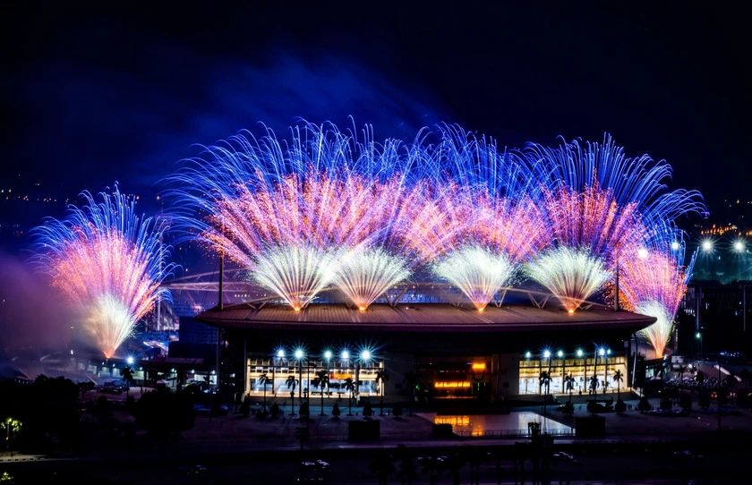 Những vị tr&iacute; đẹp xem ph&aacute;o hoa mừng Đại hội Đảng - Ảnh 1.