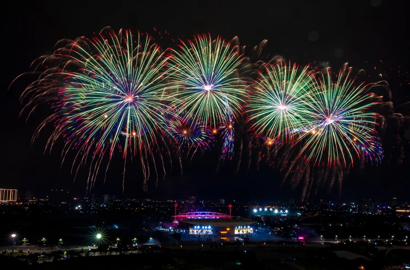 Những vị tr&iacute; đẹp xem ph&aacute;o hoa mừng Đại hội Đảng - Ảnh 2.