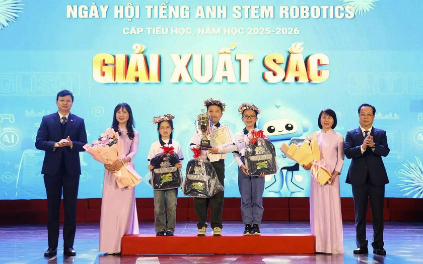 Tổng kết, trao giải "Ng&agrave;y hội tiếng Anh STEM Robotics" cấp tiểu học H&agrave; Nội - Ảnh 1.