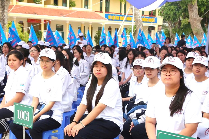 Tuyển sinh v&agrave;o lớp 10, Hải Ph&ograve;ng chọn Ngoại ngữ l&agrave; m&ocirc;n thi thứ 3 - Ảnh 1.
