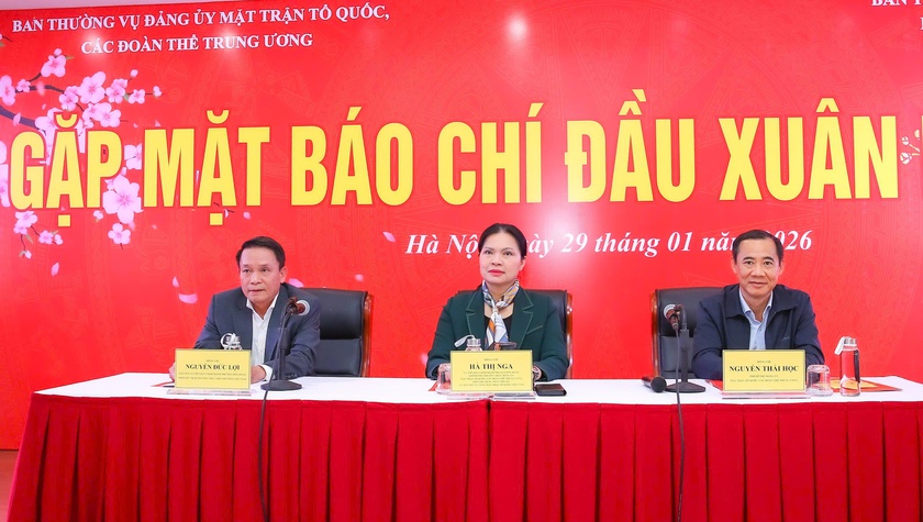 Báo chí hướng tới đổi mới tự thân, phát huy tính đặc thù thích ứng với bối cảnh mới - Ảnh 1.