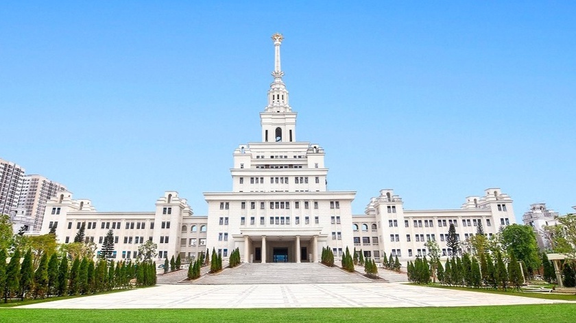 N&ecirc;n học g&igrave; ở "n&ocirc;i" đ&agrave;o tạo AI của tỉ ph&uacute; Phạm Nhật Vượng - Ảnh 1.