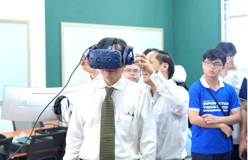 Đại học mở ngành liên quan đến trí tuệ, công nghệ số, xu thế hay cánh cửa tương lai? - Ảnh 1.