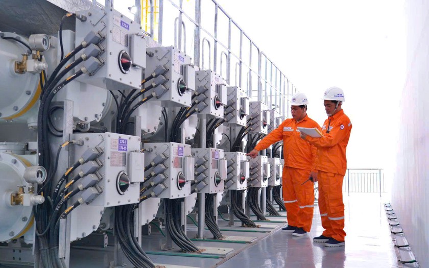 Điện lực Thành phố Hồ Chí Minh phát động phong trào thi đua tăng trưởng bền vững "2 con số" giai đoạn 2026-2030 - Ảnh 1.