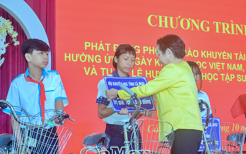 Cà Mau phát động phong trào khuyến tài năm 2026-2027 hưởng ứng Tuần lễ học tập suốt đời - Ảnh 2.