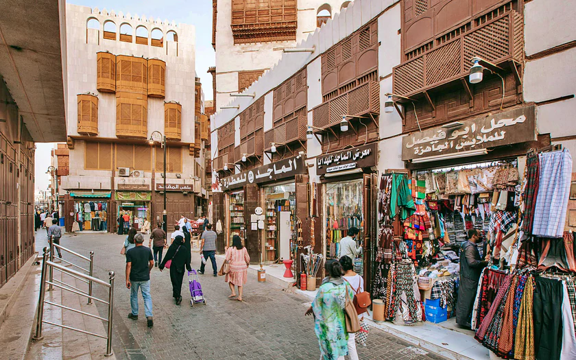 Điểm đến "dẫn đầu cuộc c&aacute;ch mạng du lịch Trung Đ&ocirc;ng" Arab Saudi r&uacute;ng động sau loạt vụ tấn c&ocirc;ng s&acirc;n bay - Ảnh 7.