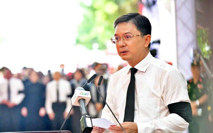 Trang nghi&ecirc;m lễ viếng, truy điệu v&agrave; an t&aacute;ng 731 h&agrave;i cốt liệt sĩ được t&igrave;m kiếm, quy tập tại C&ocirc;ng vi&ecirc;n L&ecirc; Thị Ri&ecirc;ng - Ảnh 3.
