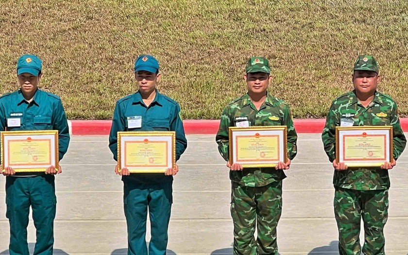 Gần 3.000 c&aacute;n bộ, chiến sĩ diễn tập chiến thuật ph&ograve;ng kh&ocirc;ng - Ảnh 2.