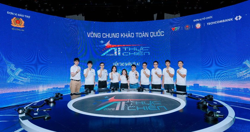Gần 1.000 hồ sơ, 100 đội xuất sắc: AI Thực Chiến mùa 2 khẳng định sức hút của sân chơi AI quy mô quốc gia - Ảnh 8.