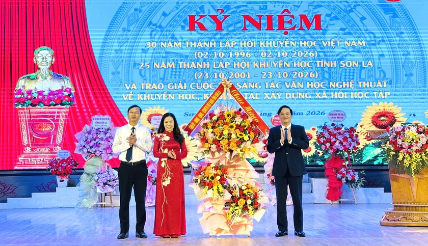 Hội Khuyến học tỉnh Sơn La 25 năm thắp sáng ngọn lửa tri thức, xây dựng xã hội học tập - Ảnh 1.