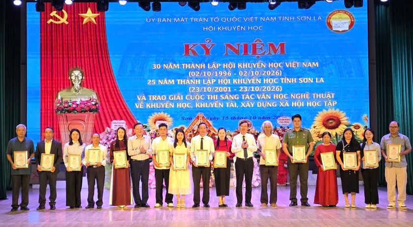 Hội Khuyến học tỉnh Sơn La 25 năm thắp sáng ngọn lửa tri thức, xây dựng xã hội học tập - Ảnh 6.