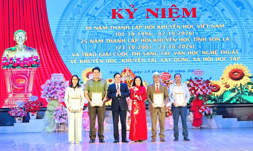 Hội Khuyến học tỉnh Sơn La 25 năm thắp sáng ngọn lửa tri thức, xây dựng xã hội học tập - Ảnh 3.