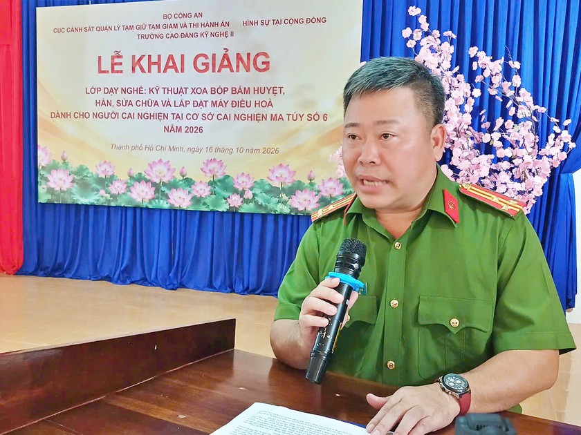 Trường Cao đẳng Kỹ nghệ II (Bộ C&ocirc;ng an) đ&agrave;o tạo nghề cho 200 học vi&ecirc;n người cai nghiện ma t&uacute;y - Ảnh 2.
