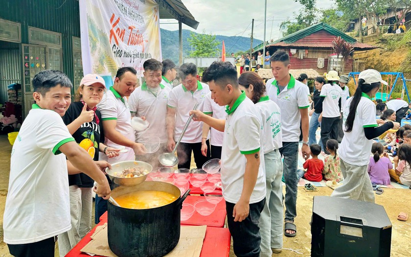 Từ “Bữa ăn 0 đồng”, “Phiên chợ 0 đồng” đến bài học về giá trị đồng tiền - Ảnh 9.