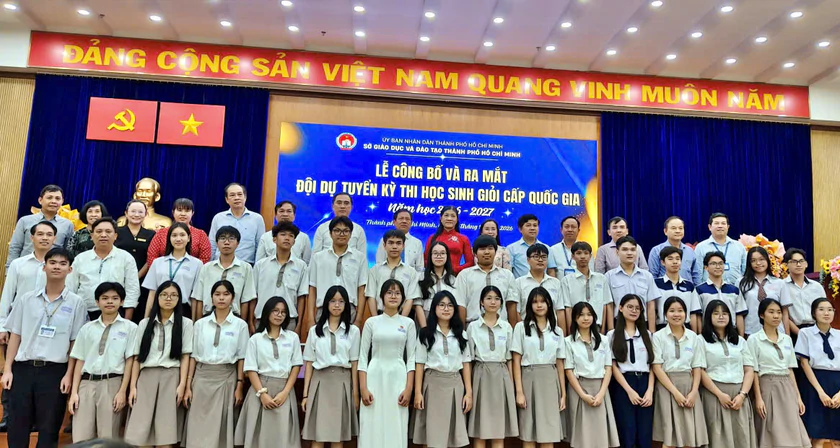 Thành phố Hồ Chí Minh đặt mục tiêu giành giải học sinh giỏi khu vực, quốc tế - Ảnh 2.